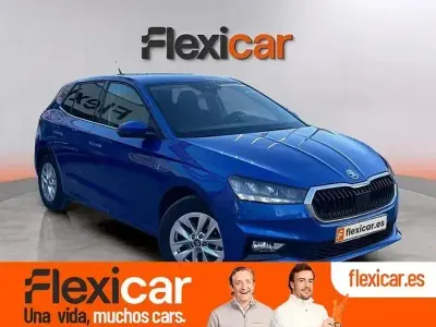 Usado Skoda Fabia 95 HP (69 kW) 2025 Azul Citadino