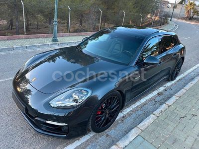 Käytetty Porsche Panamera Sport Turismo 560 HP (411 kW) 2021 Harmaa Farmari