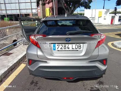 Usado Toyota C-HR Active 122 CV (89 kW) 2019 Gris / plata SUV