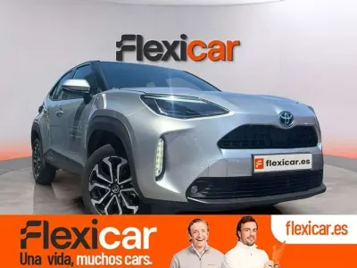 Usado Toyota Yaris Cross Active 116 CV (85 kW) 2022 Gris SUV