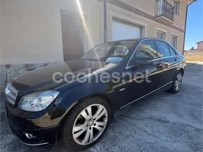 Usado Mercedes C220 Avantgarde 170 CV (125 kW) 2009 Negro Berlina