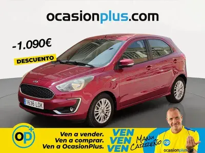 Usado Ford Ka Plus Ultimate 85 CV (62 kW) 2019 Rojo Utilitario