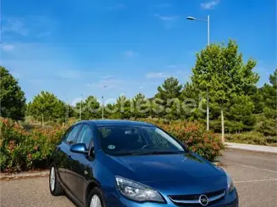 Usado Opel Astra Excellence 110 CV (80 kW) 2013 Azul Berlina