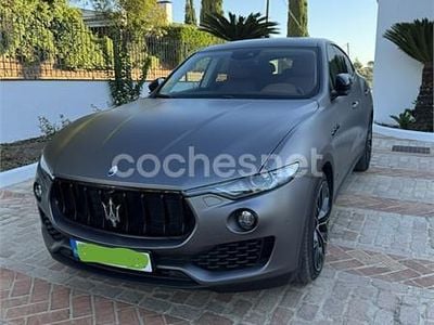Negro Usado 2019 Maserati Levante GranLusso SUV | 50.000 €