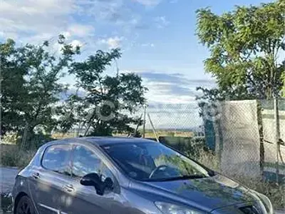 Usado Peugeot 308 Sport 120 CV (88 kW) 2008 Gris / plata Berlina