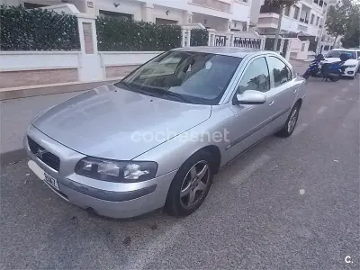 Käytetty Volvo S60 170 HP (125 kW) 2001 Harmaa Sedan