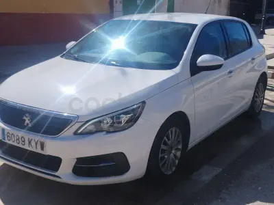 Usado Peugeot 308 Business-Line 100 CV (73 kW) 2019 Blanco Berlina