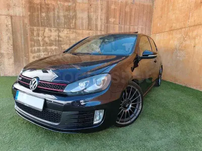 Usado VW Golf VI GTI 210 CV (154 kW) 2010 Negro Utilitario