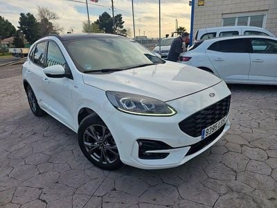 Usado Ford Kuga ST-Line 150 CV (110 kW) 2021 Blanco SUV