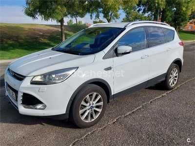 Blanco Usado 2014 Ford Kuga Titanium SUV | 13.000 € (Precio justo)