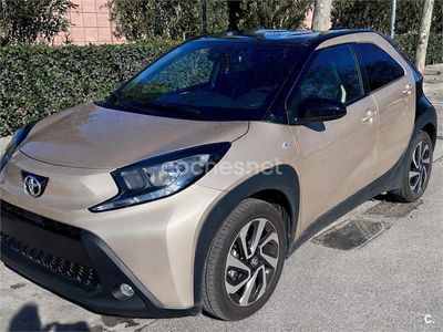 Beige Usado 2024 Toyota Aygo X SUV | 16.500 € (Un poco caro)