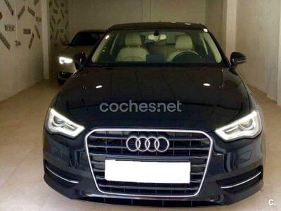 Używany Audi A3 Ambiente 105 KM (77 kW) 2013 Czarny Sedan/Limuzyna