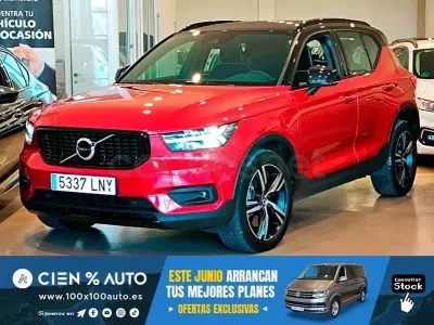 Usado Volvo XC40 R-Design 211 CV (155 kW) 2021 Rojo SUV