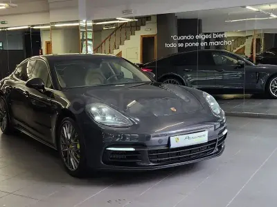 Usado Porsche Panamera 4 462 CV (339 kW) 2017 Gris / plata Berlina