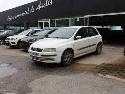 Usado Fiat Stilo Active 116 CV (85 kW) 2002 Blanco Utilitario
