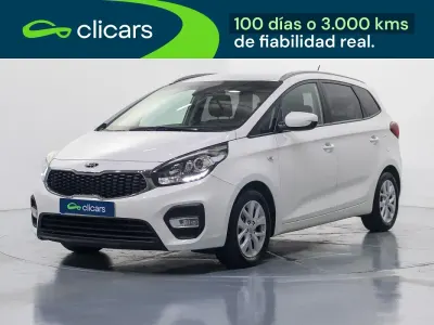 Usado Kia Carens 115 CV (84 kW) 2018 Blanco Monovolumen