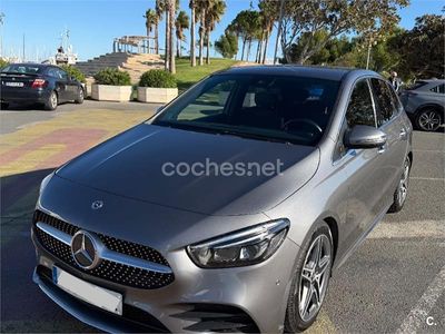 Usado Mercedes B200 136 CV (100 kW) 2019 Gris / plata Monovolumen