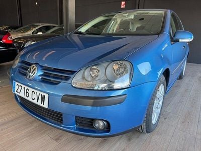 Usado VW Golf IV Highline 115 CV (84 kW) 2004 Azul Berlina