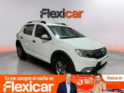 Usado Dacia Sandero Comfort 91 CV (66 kW) 2020 Blanco Berlina