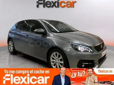 Usado Peugeot 308 Style 130 CV (95 kW) 2020 Gris / plata Berlina