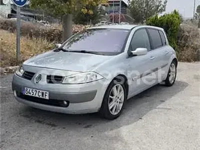 Usado Renault Mégane Authentique 120 CV (88 kW) 2004 Gris / plata Berlina