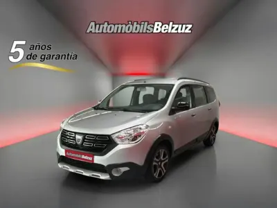 Usado Dacia Lodgy Lauréate 110 CV (80 kW) 2018 Plateado Monovolumen