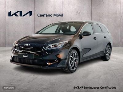 Negro Usado 2023 Kia Ceed Sportswagon Familiar | 20.599 €