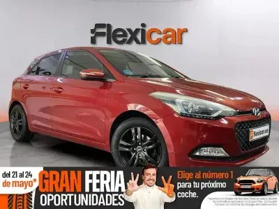 Occasion Hyundai i20 100 ch (73 kW) 2017 Rouge
