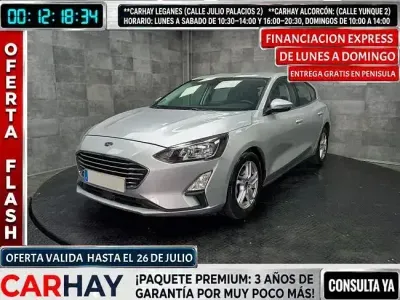 Usado Ford Focus Trend 125 CV (91 kW) 2021 Gris / plata Berlina