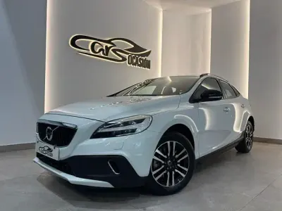 Begagnad Volvo V40 120 HK (88 kW) 2018 Vit