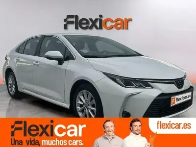 Usado Toyota Corolla Sol 125 CV (91 kW) 2022 Blanco Berlina