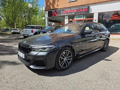 Usado BMW 530e Comfort Edition 292 CV (214 kW) 2022 Gris / plata Familiar