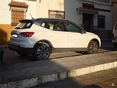Usado Seat Arona Ecomotive 95 CV (69 kW) 2018 Blanco SUV