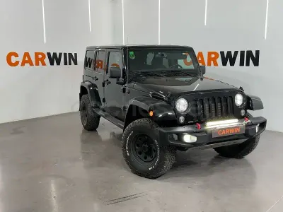 Usado Jeep Wrangler Unlimited Sahara 200 CV (147 kW) 2018 Negro SUV