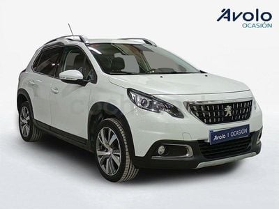 Usado Peugeot 2008 Allure 100 CV (73 kW) 2019 Blanco SUV