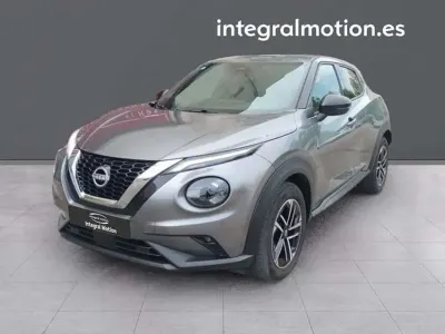 Usado Nissan Juke N-Connecta 114 CV (83 kW) 2024 Gris / plata SUV
