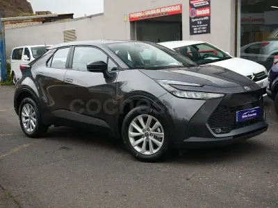 Nuevo Toyota C-HR Advance 140 CV (102 kW) 2026 Gris / plata SUV