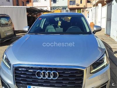 Usado Audi Q2 Design 116 CV (85 kW) 2019 Gris / plata SUV
