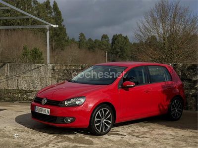 Usado VW Golf VII Advance 105 HP (77 kW) 2012 Vermelho Sedan
