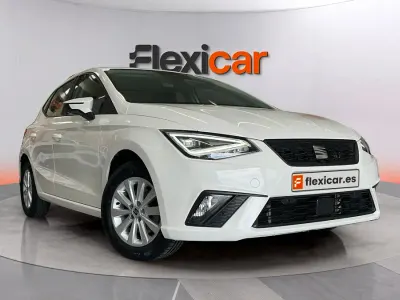 Usado Seat Ibiza Style 116 CV (85 kW) 2023 Blanco Utilitario