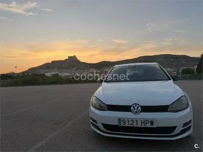 Usado VW Golf VII Advance 105 CV (77 kW) 2013 Blanco Berlina