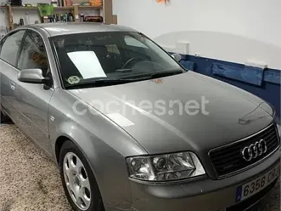 Usado Audi A6 150 CV (110 kW) 2004 Gris / plata Berlina