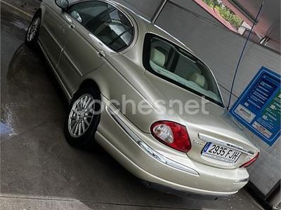 Usado Jaguar X-type Executive 155 CV (114 kW) 2006 Beige Berlina