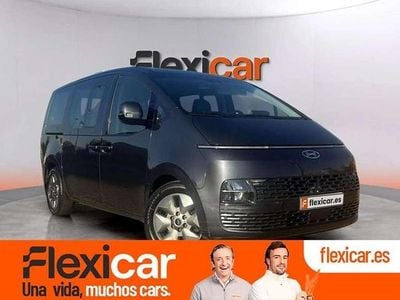 Usado Hyundai Staria 177 CV (130 kW) 2023 Gris Monovolumen