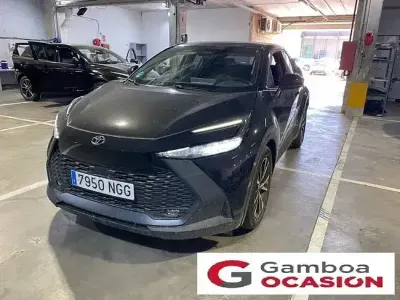Usado Toyota C-HR Advance 140 CV (102 kW) 2025 Negro SUV