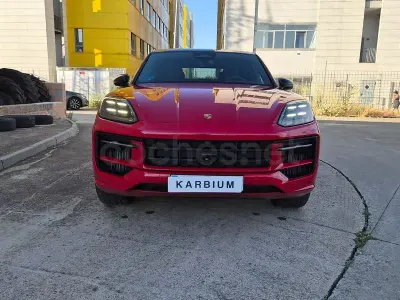 Usado Porsche Cayenne Black Edition 519 CV (381 kW) 2026 Rojo SUV