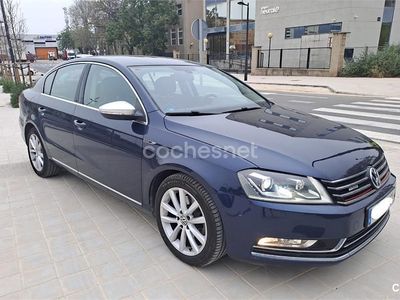 Usado VW Passat Highline 160 CV (117 kW) 2011 Azul Familiar