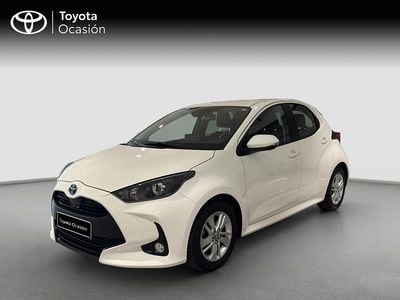 Usado Toyota Yaris Active 116 CV (85 kW) 2022 Blanco Utilitario