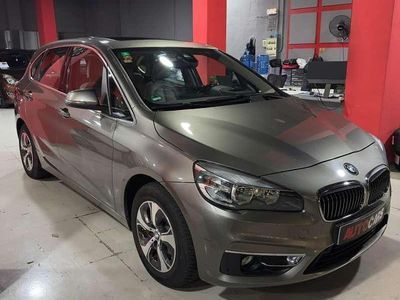 Gris Usado 2015 BMW 220 Active Tourer Monovolumen | 16.000 €