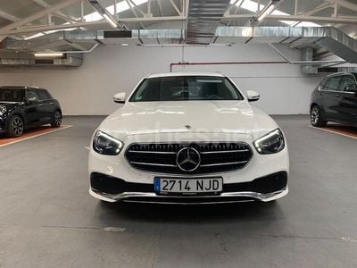 Usado Mercedes E300 306 CV (225 kW) 2023 Blanco Familiar